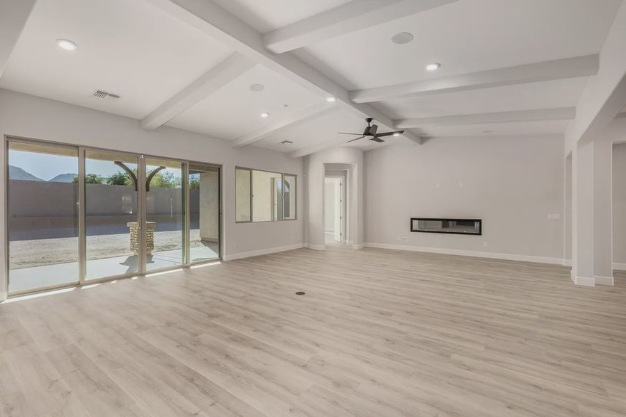 Spacious, unfurnished interior of a new home in Bellero Estates, Queen Creek (Image 19). Spacious, unfurnished interior of a new home in Bellero Estates, Queen Creek (Image 19).
