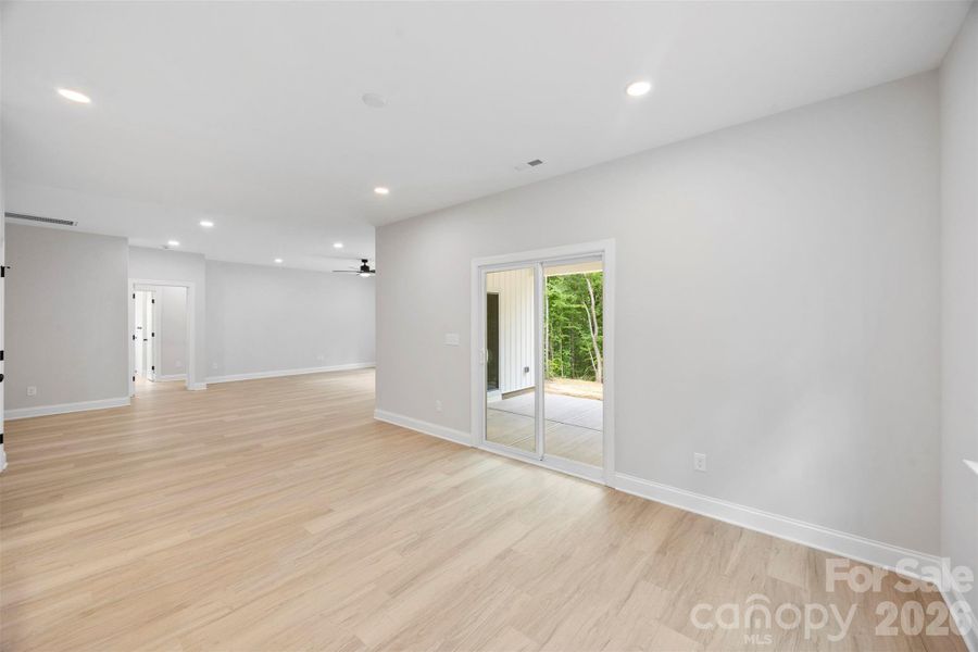 Spacious, unfurnished interior of a new home in , Gastonia (Image 38).