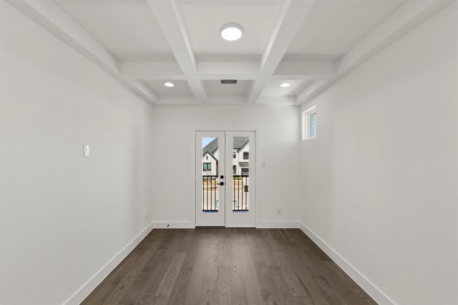 23. 16322 Old Westbury - Study