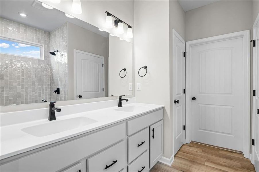 Furnished interior view inside a new home in Laurel Farms, Dallas (Image 6).