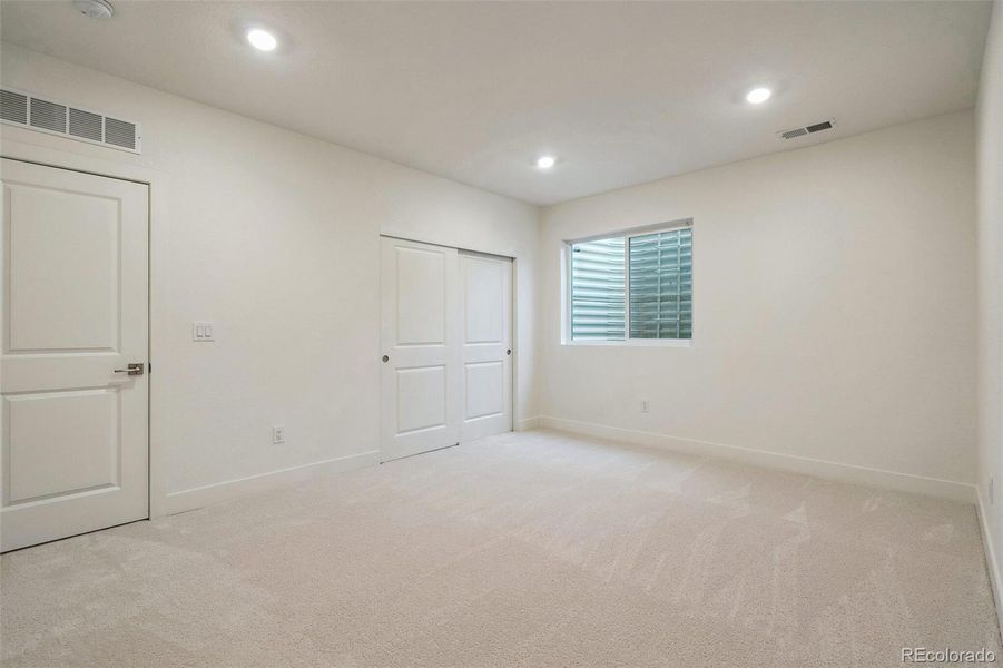 Image 33 of a home in Windsong.