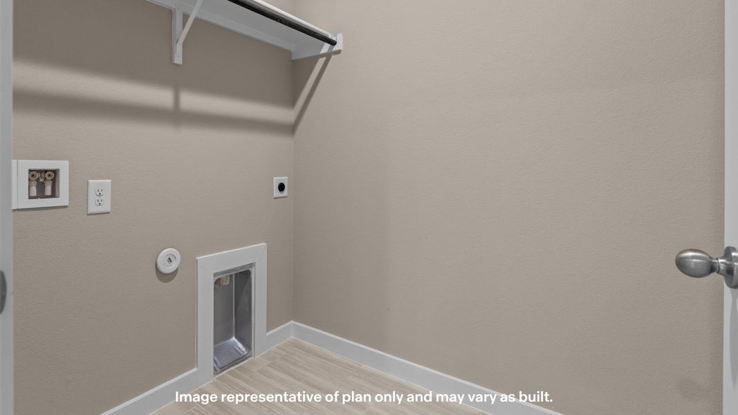 Spacious, unfurnished interior of a new home in Homestead at Parks Bell Ranch, Odessa (Image 26).