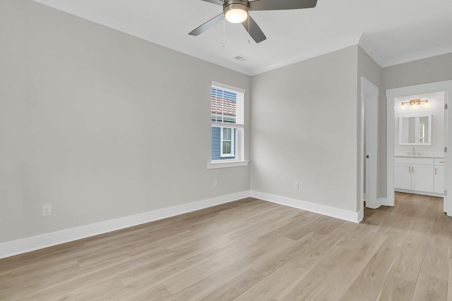 Spacious, unfurnished interior of a new home in , Mount Pleasant (Image 43).