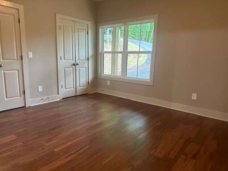 Spacious, unfurnished interior of a new home in , Cleveland (Image 12).