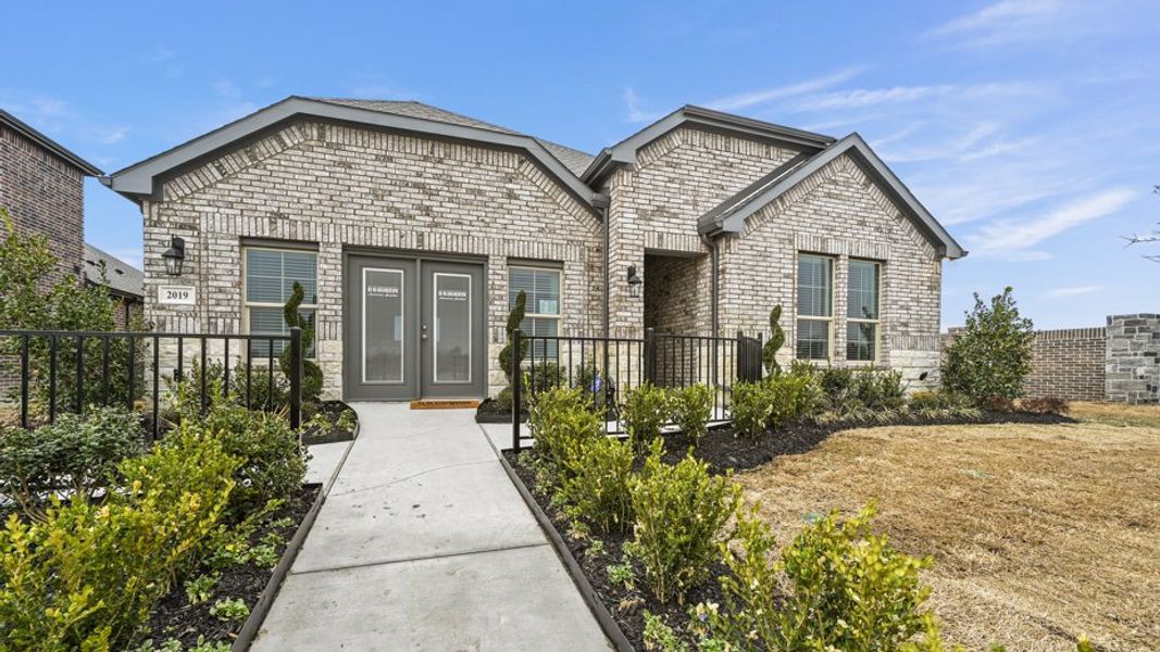 Representative exterior photo of a completed home built from the Vail by D.R. Horton in Madera, Royse City, TX (Image 2). Representative exterior photo of a completed home built from the Vail by D.R. Horton in Madera, Royse City, TX (Image 2).