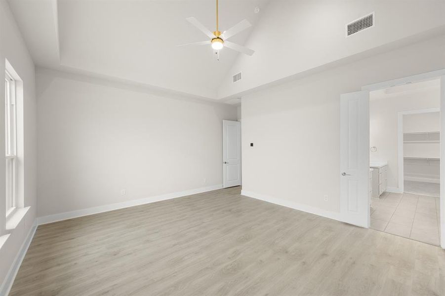 Spacious, unfurnished interior of a new home in Byrum Ranch - 1 Acre Lots, Venus (Image 15).