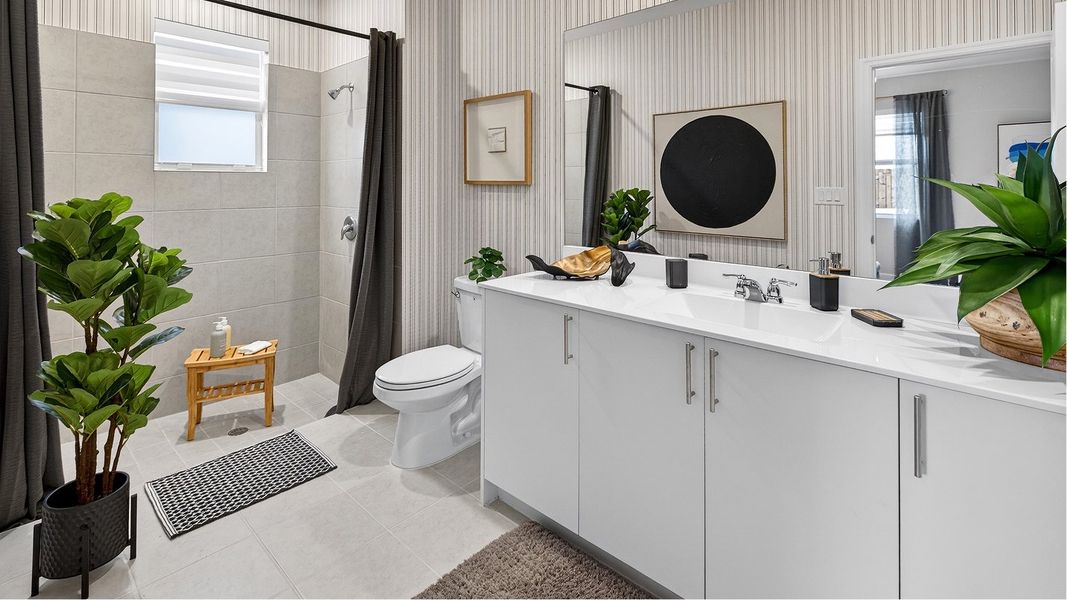 1821 Acacia Groves Elm Owners Bath F1