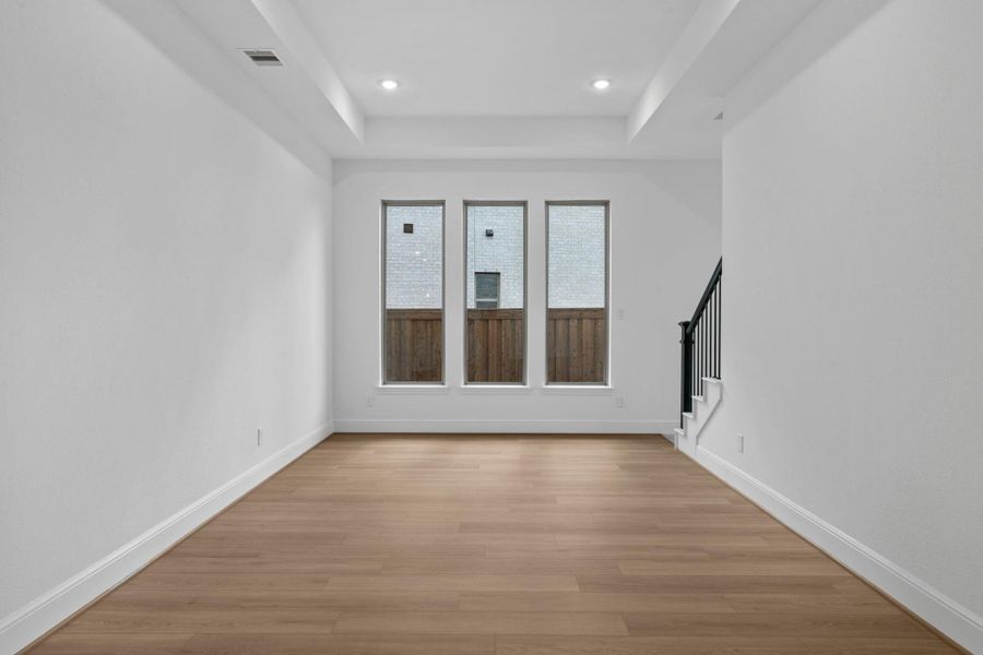 Spacious, unfurnished interior of a new home in Dunham Pointe 70', Cypress (Image 29).