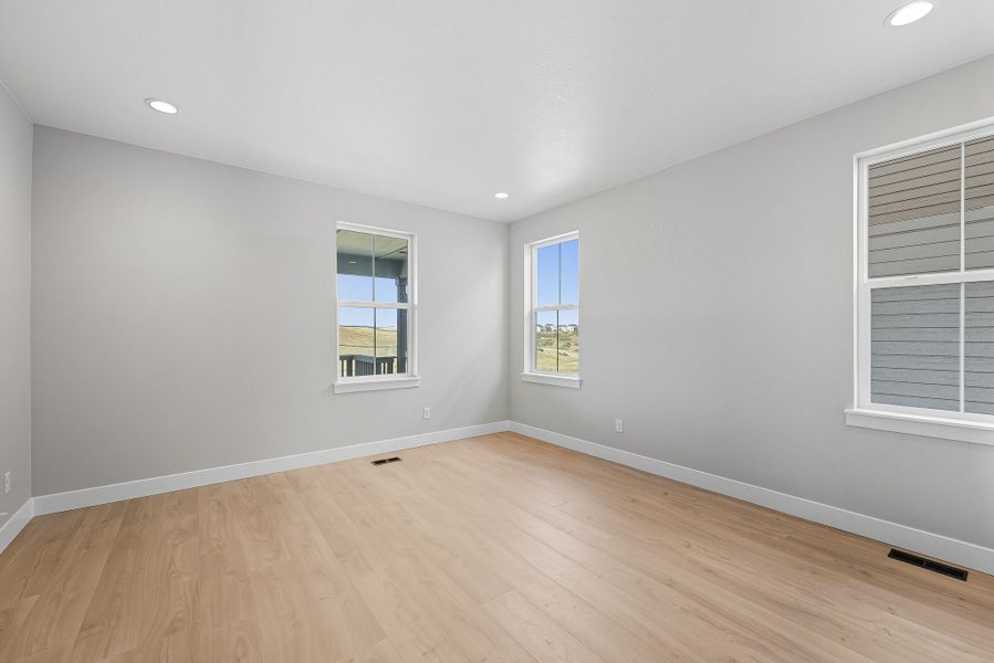 Spacious, unfurnished interior of a new home in Macanta Destination Collection, Castle Rock (Image 18).