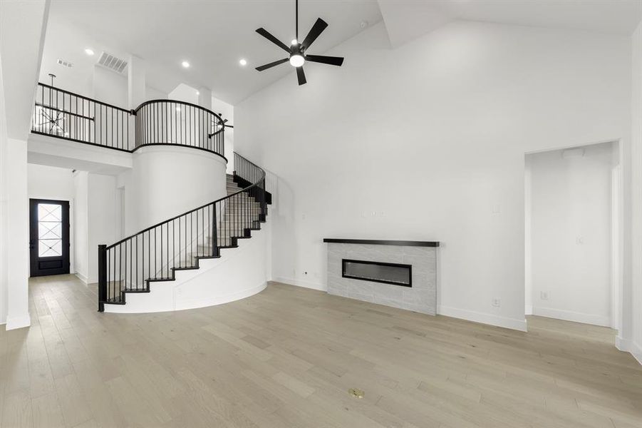 6_07. 4313 Bellview - Family (2) 6_07. 4313 Bellview - Family (2)