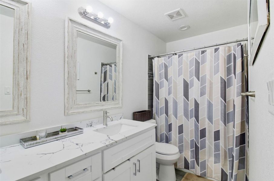 Furnished interior view inside a new home in , Houston (Image 14).