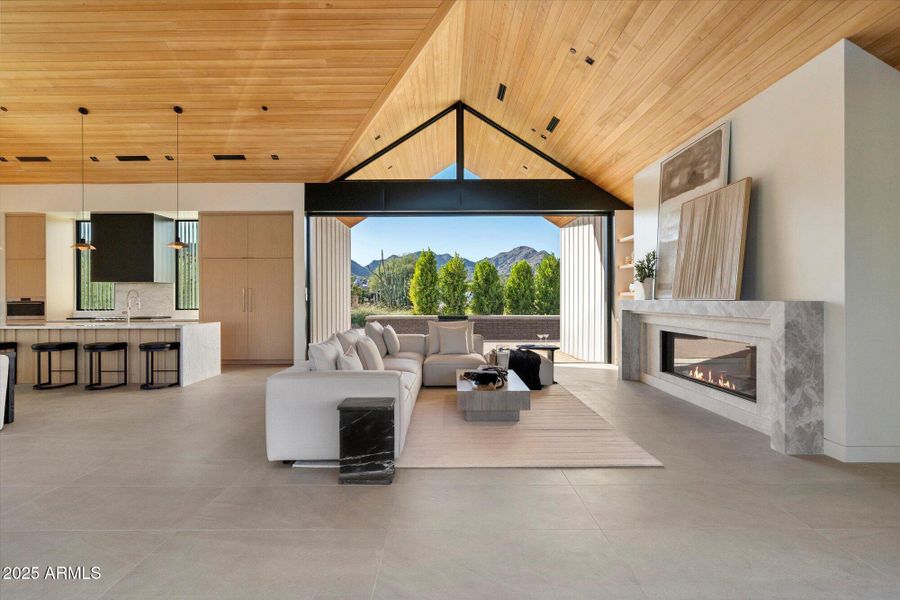 Spacious Floor Plan Spacious Floor Plan