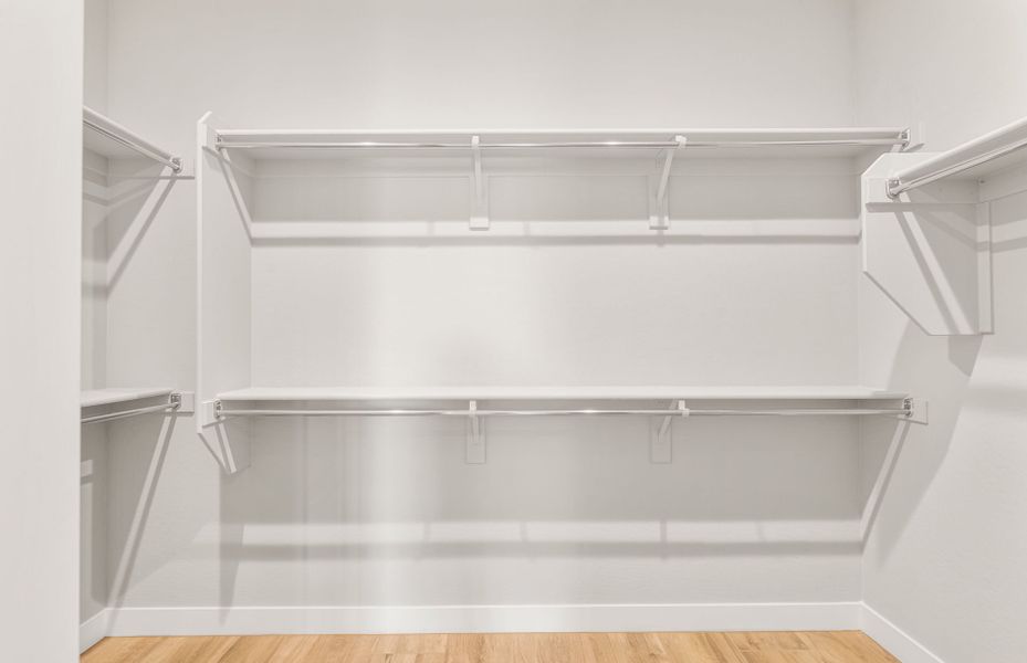 Spacious, unfurnished interior of a new home in Artisan at Asante, Surprise (Image 16).