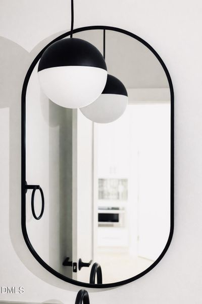 57272EF4-774E-4B08-949B-9A9794AF3C1E