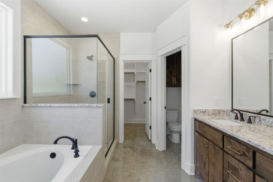 Furnished interior view inside a new home in , Weatherford (Image 8).