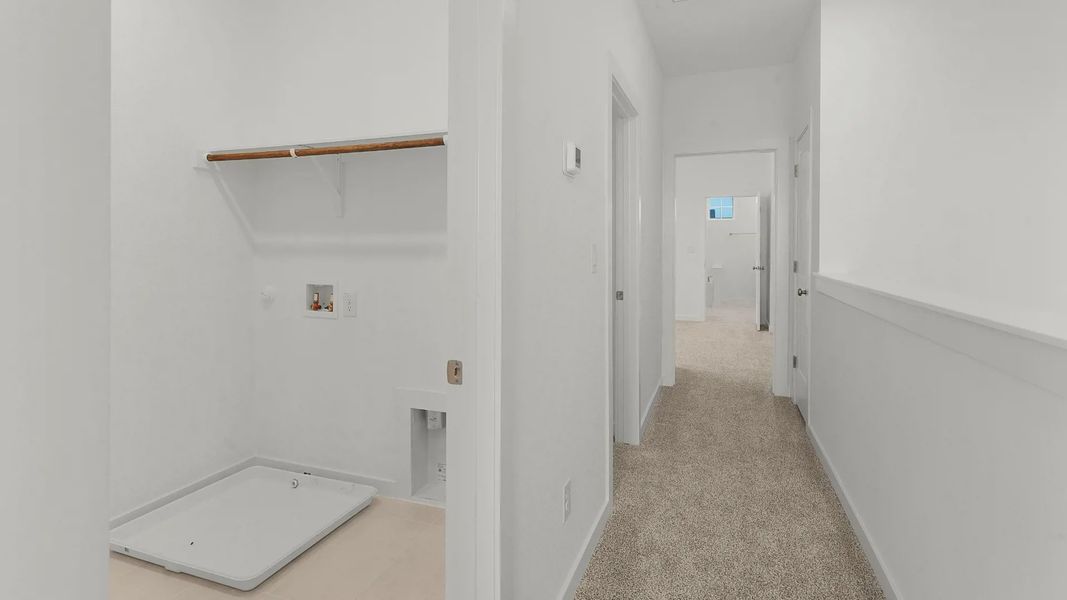 Spacious, unfurnished interior of a new home in Santa Rita Ranch, Liberty Hill (Image 16).