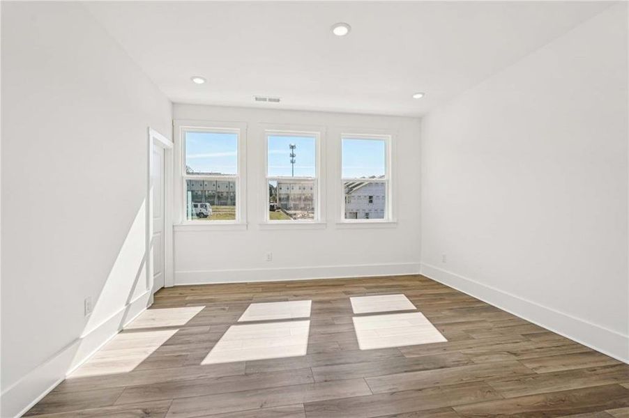 Spacious, unfurnished interior of a new home in Park Vue, Atlanta (Image 24).