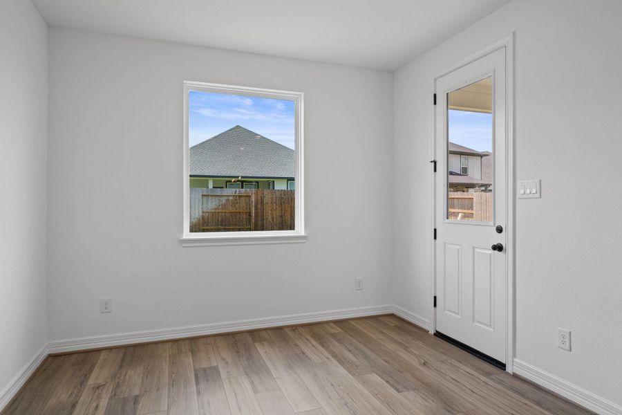 Spacious, unfurnished interior of a new home in Dellrose, Hockley (Image 15).