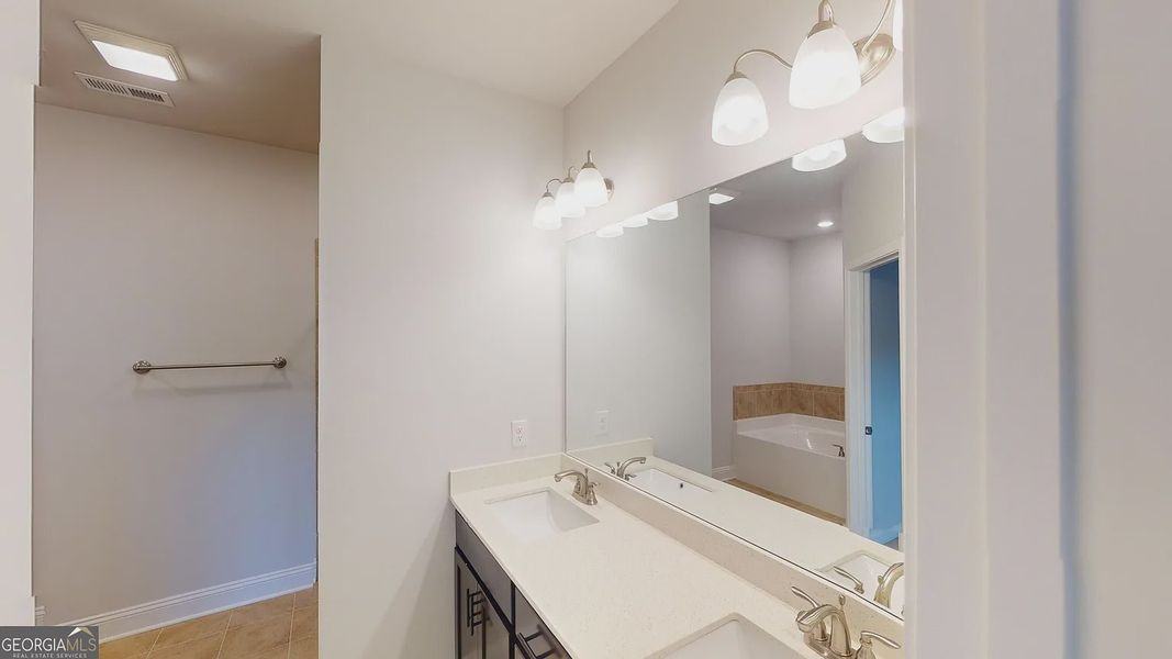 Furnished interior view inside a new home in Barrington Place, Macon (Image 11).