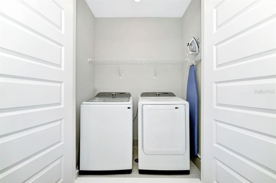 Furnished interior view inside a new home in , Kissimmee (Image 4).