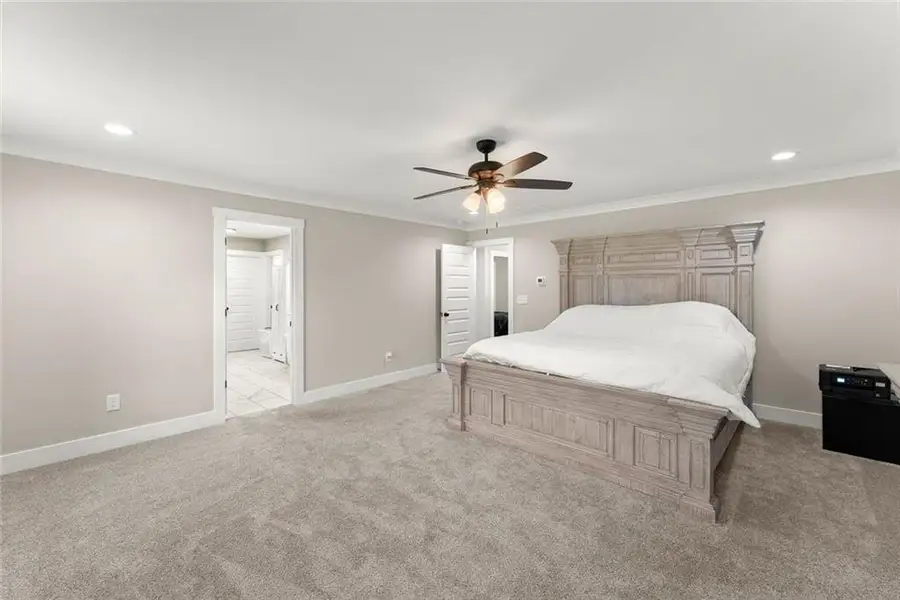 Image 47 of a home in . Image 47 of a home in .