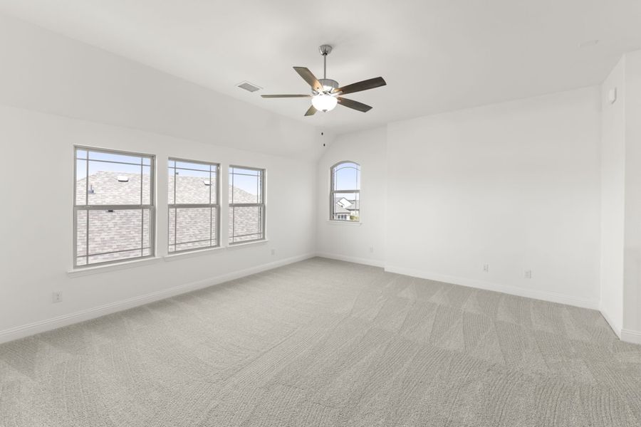 Spacious, unfurnished interior of a new home in Anna Town Square, Anna (Image 26).
