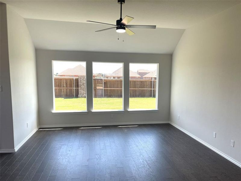 329LosLlanos2! 329LosLlanos2!