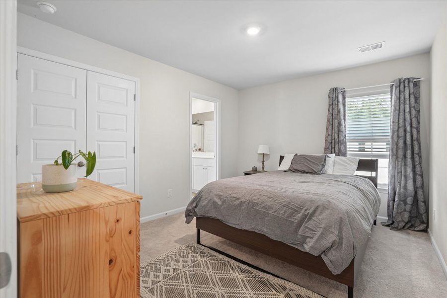 Furnished interior view inside a new home in Heron's Walk at Summers Corner, Summerville (Image 12). Furnished interior view inside a new home in Heron's Walk at Summers Corner, Summerville (Image 12).
