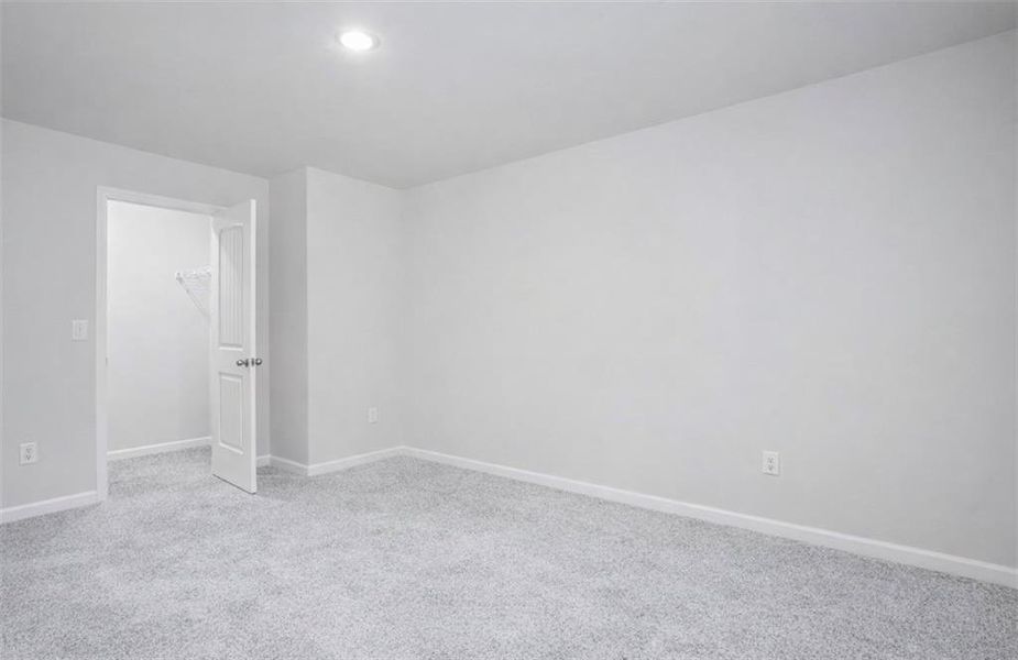 Spacious, unfurnished interior of a new home in , Covington (Image 28).