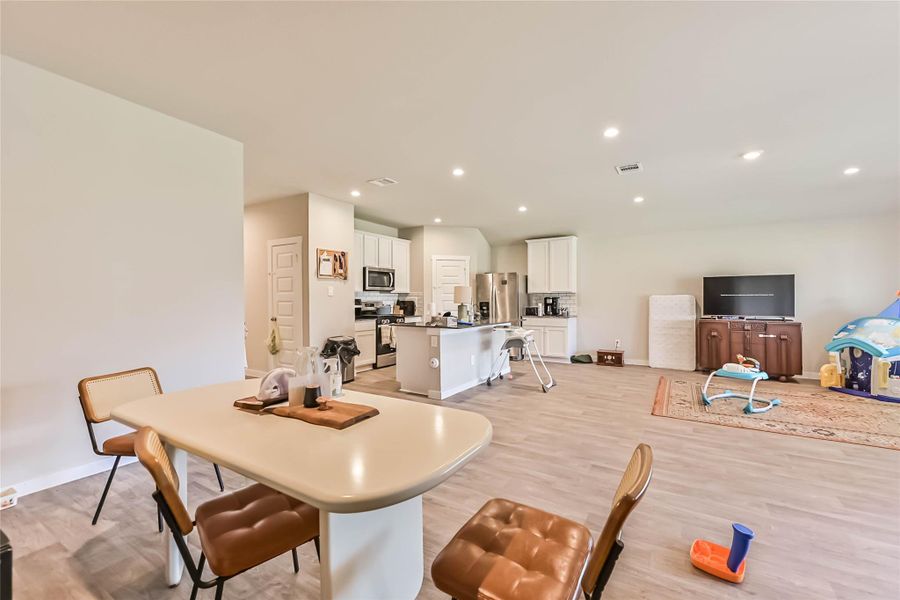 Image 26 of a home in .