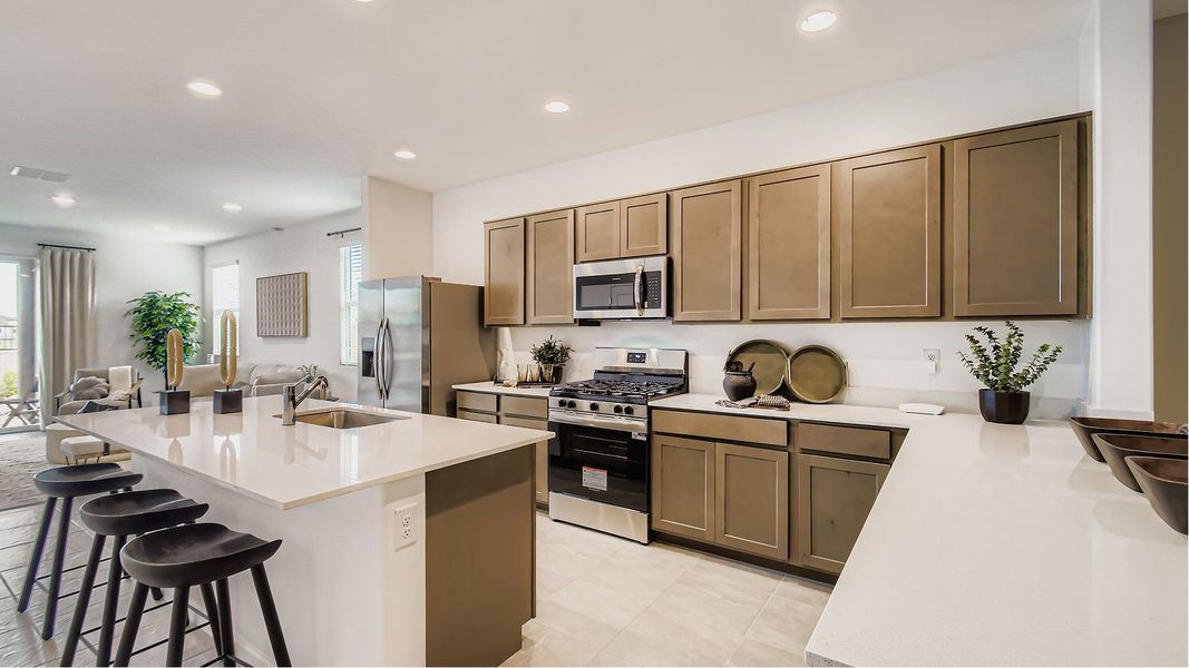 3078 Solana Kitchen 1of3 Base2