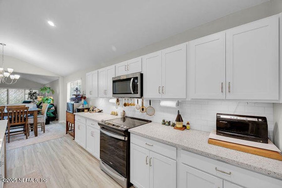 Furnished interior view inside a new home in Edinburgh Village, Jacksonville (Image 17). Furnished interior view inside a new home in Edinburgh Village, Jacksonville (Image 17).