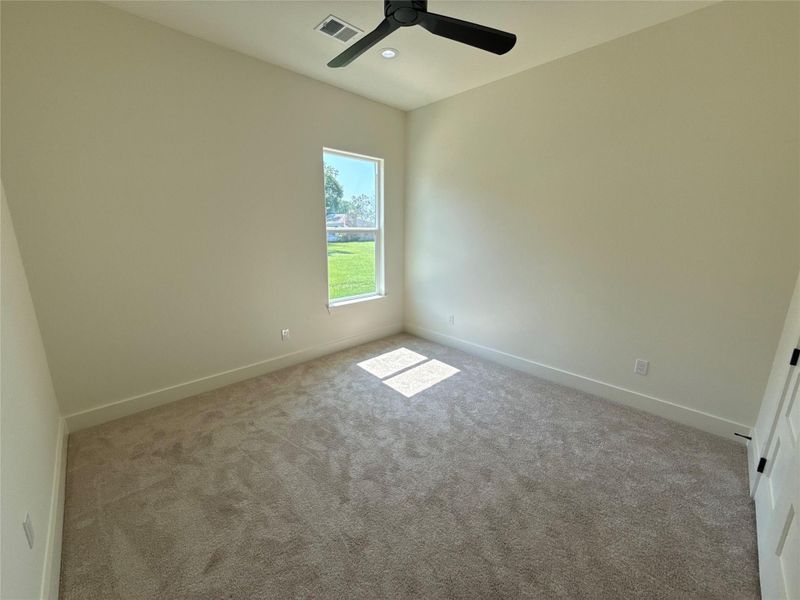 Spacious, unfurnished interior of a new home in , Livingston (Image 37).