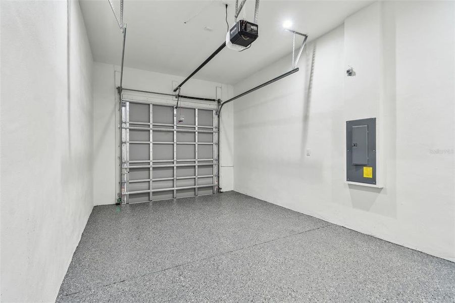 Spacious, unfurnished interior of a new home in , St. Petersburg (Image 20). Spacious, unfurnished interior of a new home in , St. Petersburg (Image 20).