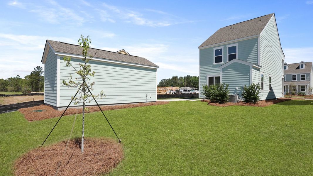 Exterior details and patio area of a home in Sheep Island, Summerville (Image 4).
