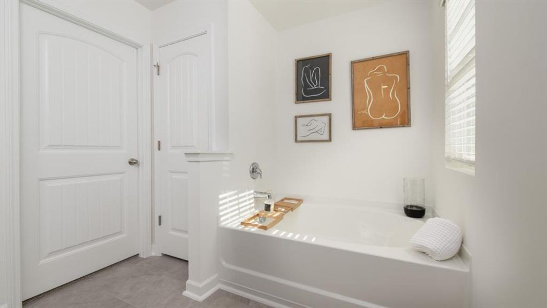 Furnished interior view inside a new home in Barrett Cove, Marietta (Image 11).