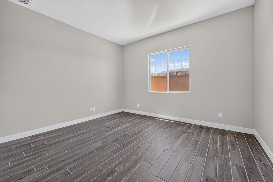 Spacious, unfurnished interior of a new home in Legado, Queen Creek (Image 18). Spacious, unfurnished interior of a new home in Legado, Queen Creek (Image 18).