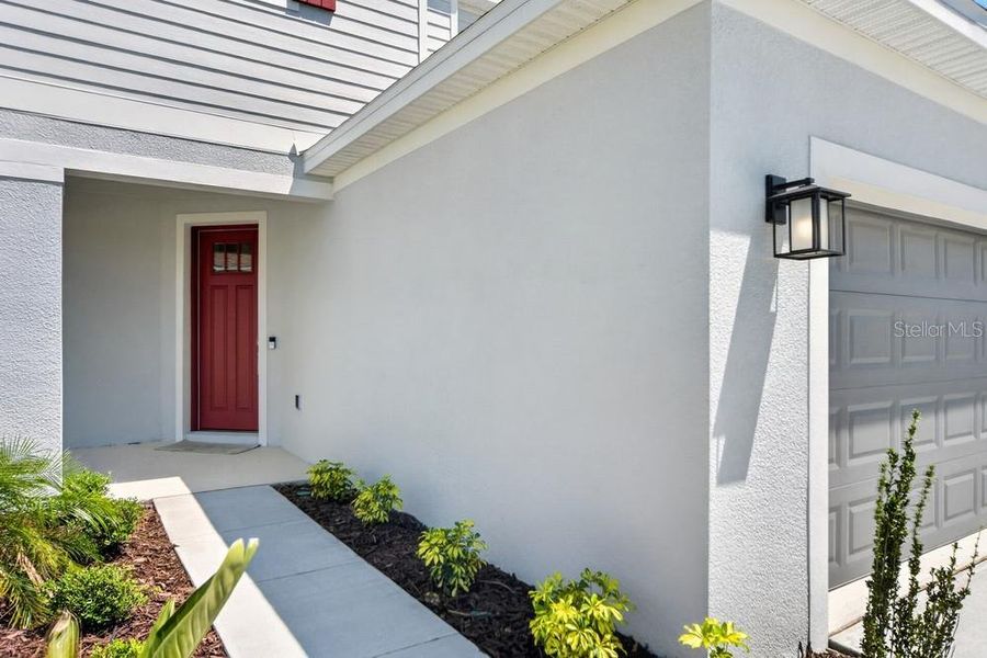 Exterior details and patio area of a home in Westview, Poinciana (Image 3).