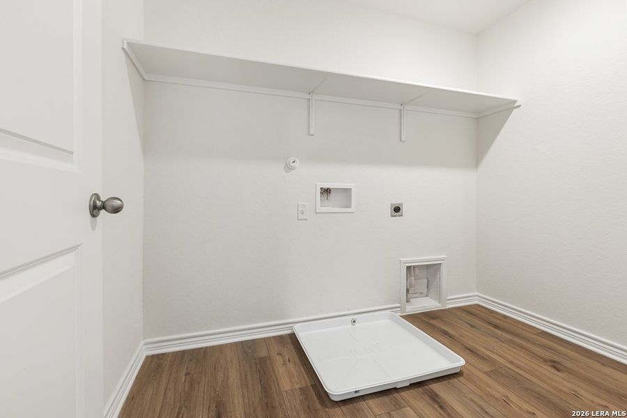 Spacious, unfurnished interior of a new home in Knox Ridge, Converse (Image 17). Spacious, unfurnished interior of a new home in Knox Ridge, Converse (Image 17).