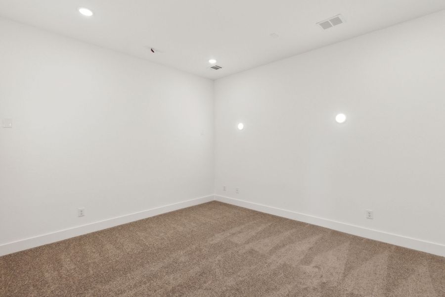 Representative unfurnished interior of a home built from the Montgomery IV by Southgate Homes in Windsong Ranch 71' Series, Prosper (Image 25).