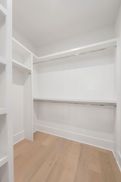 Spacious, unfurnished interior of a new home in , Edisto Island (Image 26).
