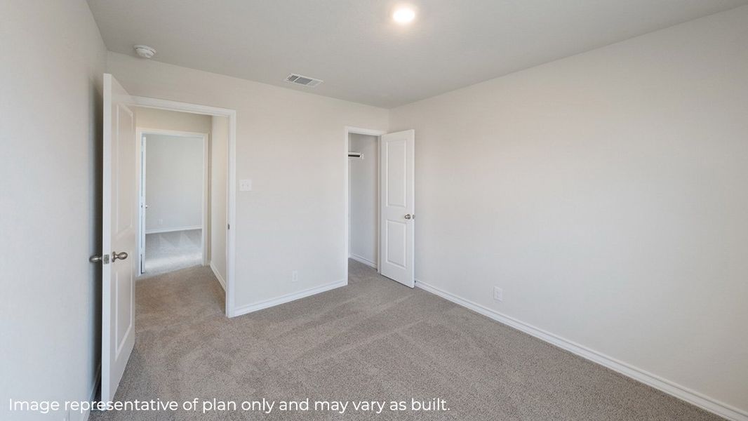 Representative unfurnished interior of a home built from the X35K - THE KENDALL by D.R. Horton in Abbey Glen, Lubbock (Image 17).