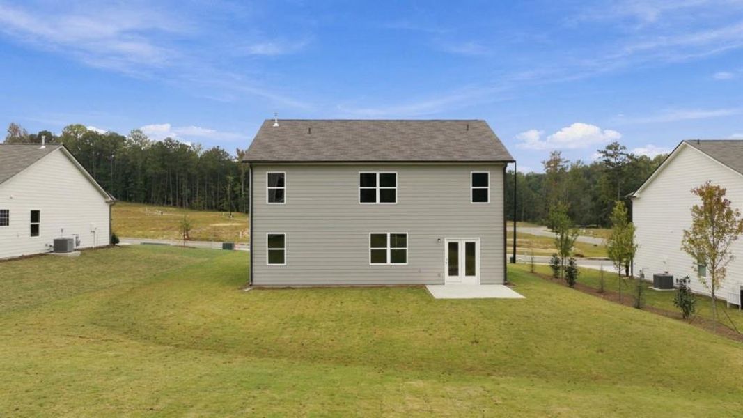 Exterior details and patio area of a home in Fairhaven, Lithia Springs (Image 4).