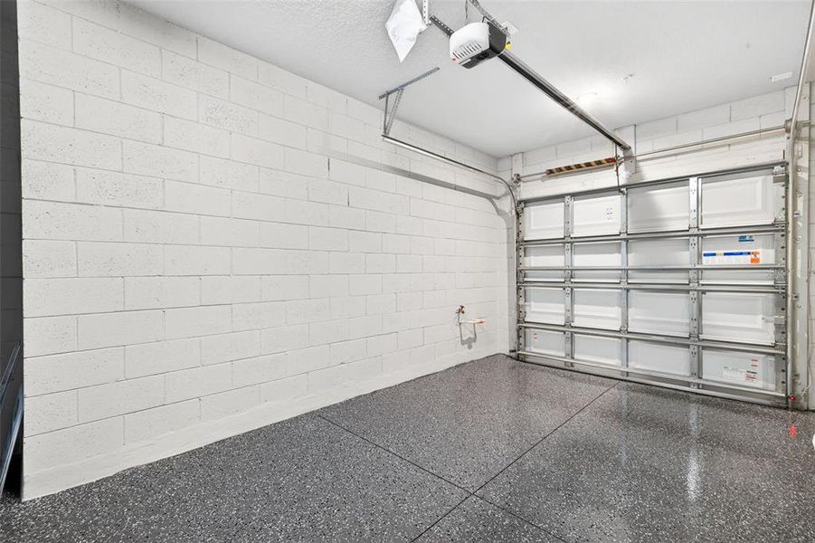 Spacious, unfurnished interior of a new home in Wellen Park, Venice (Image 18). Spacious, unfurnished interior of a new home in Wellen Park, Venice (Image 18).