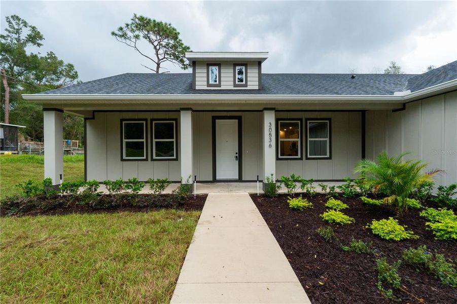 Exterior details and patio area of a home in , Sorrento (Image 23).
