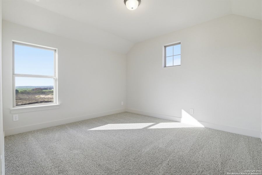 Spacious, unfurnished interior of a new home in Haby Hill 60s, San Antonio (Image 47).