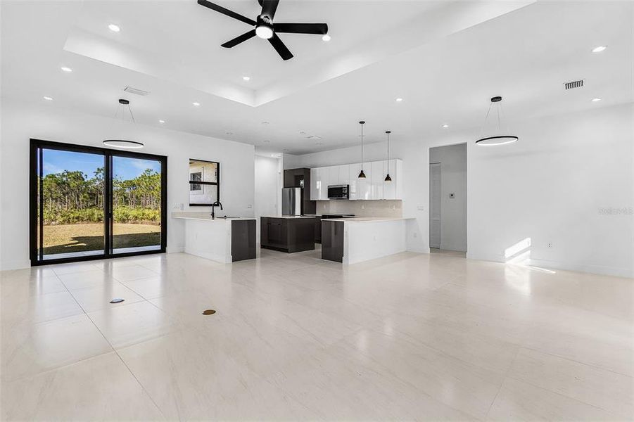 Spacious, unfurnished interior of a new home in , Bokeelia (Image 11).