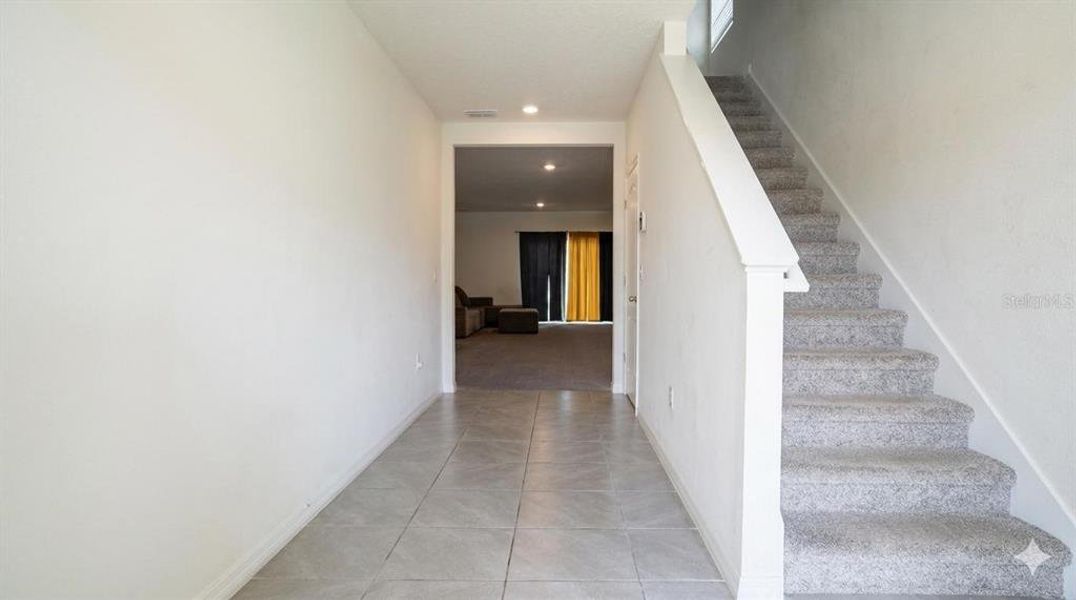 Spacious, unfurnished interior of a new home in , Kissimmee (Image 20).