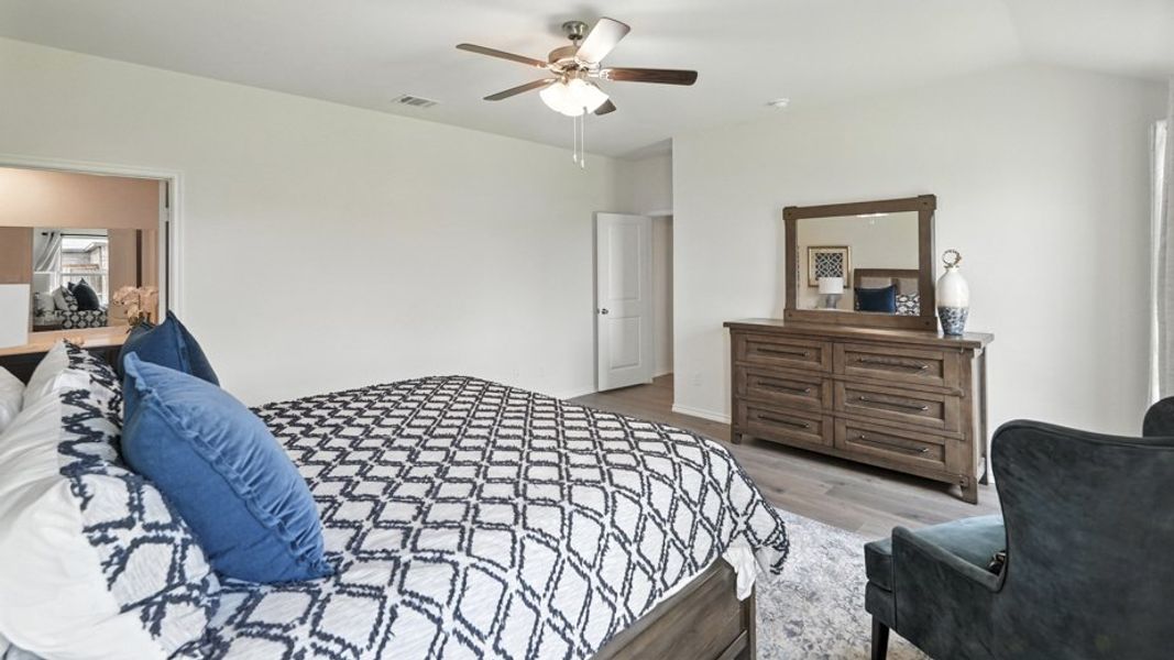 Furnished interior view inside a new home in Waverly Estates, Josephine (Image 12).