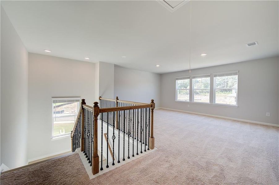 Spacious, unfurnished interior of a new home in Grandview at Millers Mill, Stockbridge (Image 27).